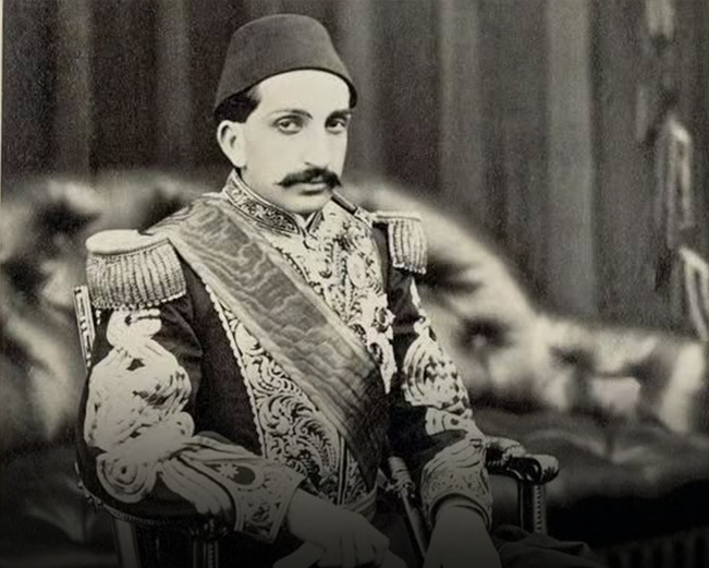 abdulhamitin-torunundan-iktidara-sert-cikis-hXVjXc7r.jpg
