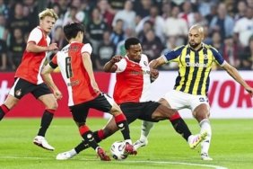 fenerbahce-tur-icin-feyenoord-karsisinda-izYRMcCu.jpg