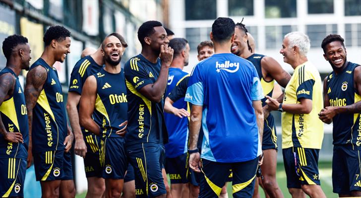 fenerbahcenin-goztepe-maci-kamp-kadrosu-aciklandi-7-eksik-mjl3CgQw.jpg