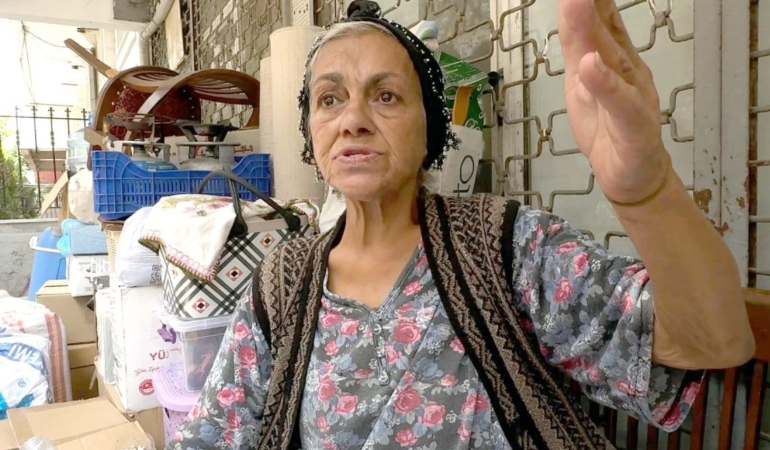 Kızı borçlandırdı, ev sahibi sokağa attı