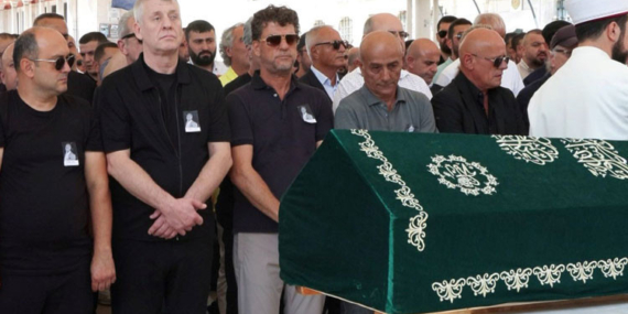 Metin Şentürk’ün en zor görevi… Kardeşini toprağa verdi
