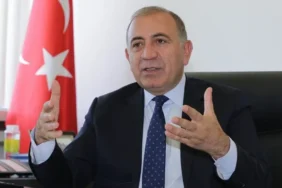chp-gursel-tekinden-savunma-istedi-SSPtAx9A.webp