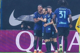 hakan-calhanoglu-italyada-mansette-LNxxrj1j.jpg