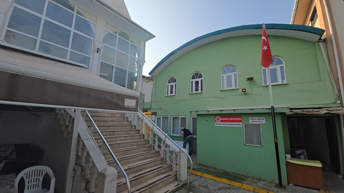 bursada-caminin-kadinlar-tuvaletinde-erkek-cesedi-bulundu-v6XmtdyD.jpg