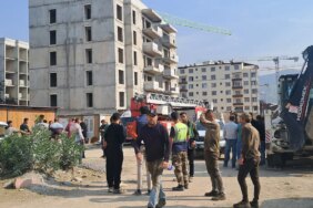 hatayda-maasini-alamayan-iki-isci-kule-vince-cikti-aylardir-bizi-oyaliyorlar-paramizi-vermediler-R5Gau9ST.jpg