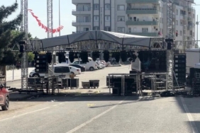 bayrak-tartismasi-organizasyonu-iptal-ettirdi-vDpxz5Yj.jpg