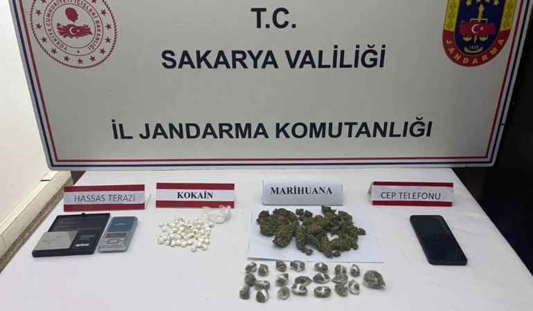 Sakarya’da uyuşturucu operasyonu: 2 tutuklama