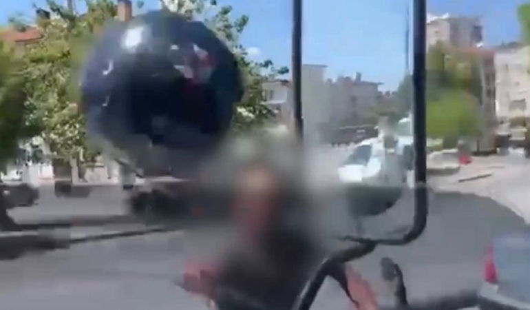 Kayseri’de trafikte tartıştığı sürücüye kaskını fırlatan motosikletliye 405 bin TL ceza