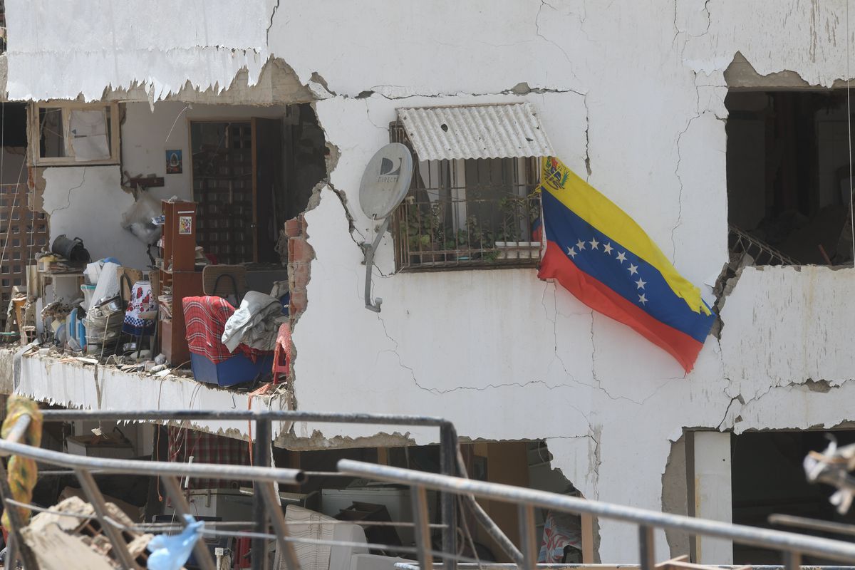 venezuelada-depremde-920-olu-3360-yarali-rP7WJJg8.jpg
