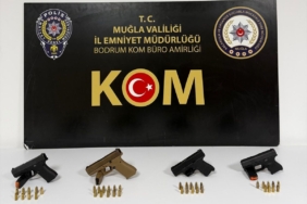 bodrumda-ruhsatsiz-silahlarla-yakalanan-4-zanli-tutuklandi-7f3slOhJ.jpg
