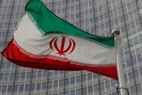 iran-iran-bayrak-reuters-1587410-1