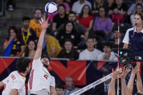 a-milli-erkek-voleybol-takimi-2026-cev-avrupa-sampiyonasinda-romanyaya-maglup-oldu-HDbhUrLL.jpg