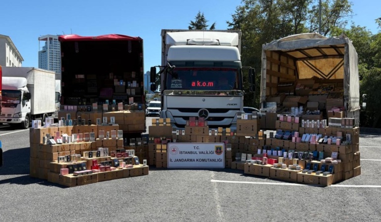 Bağcılar’da sahte parfüm imalathanesine operasyon: 200 milyon liralık ürün ele geçirildi