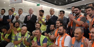 bakan-uraloglu-ulasimda-pes-pese-rekorlar-kiriyoruz-37-milyon-yolcu-tasidik-3esrznTR.jpg