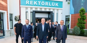 cumhurbaskani-erdogan-recep-tayyip-erdogan-universitesini-ziyaret-etti-KgdIsquT.jpg