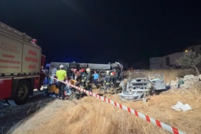 gaziantepte-yolcu-midibusu-ile-otomobilin-carpismasi-sonucu-7-kisi-hayatini-kaybetti-13-kisi-yaralandi-Bwxhibx7.jpg