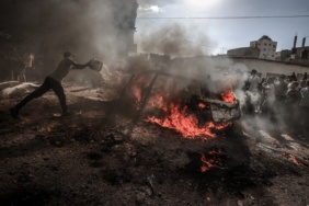 israilin-ateskese-ragmen-gazzeye-son-24-saatte-duzenledigi-saldirilarda-8-kisi-hayatini-kaybetti-hPHNKHeY.jpg
